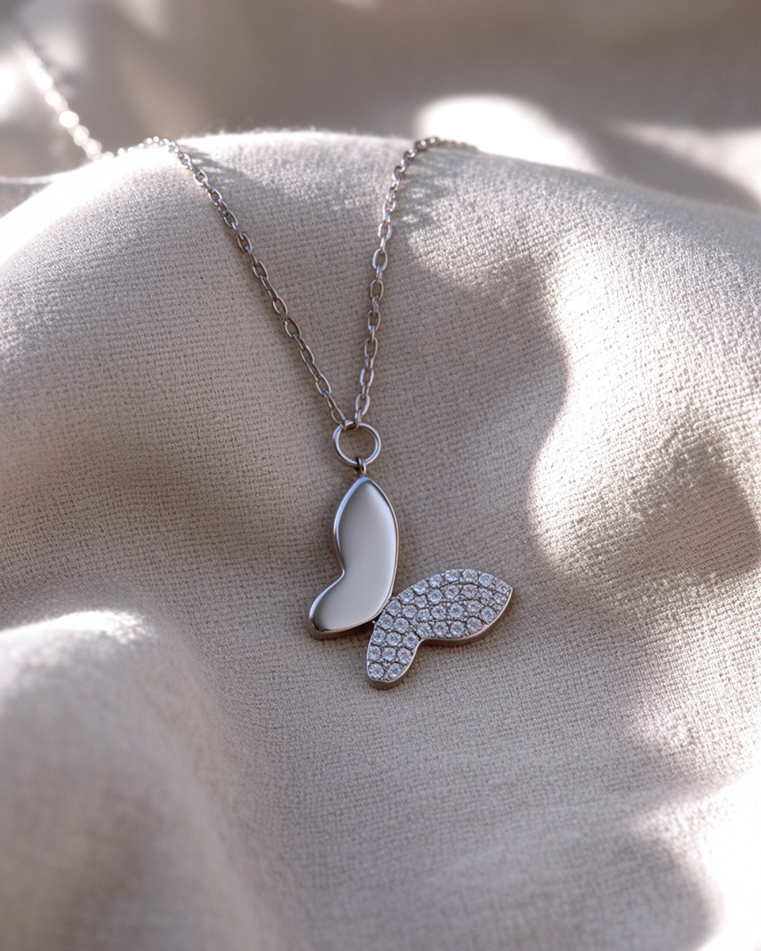 Chic Butterfly Necklace | Silver